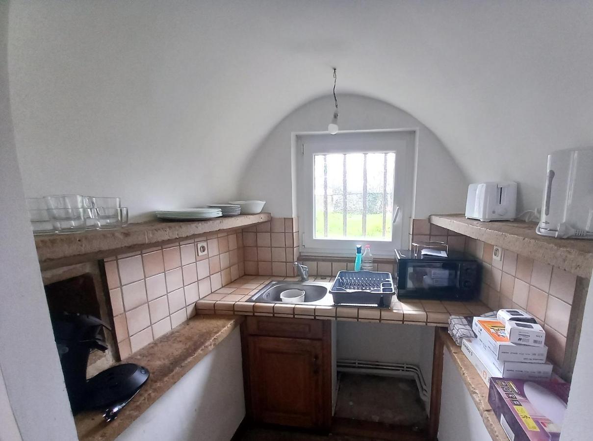 L'Univers, Vous Et Nous Pouilly-sur-Vingeanne Eksteriør billede